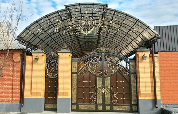 Купить или заказать ворота для дома с навесом - стильные и надежные решения для вашего участка в Торжке от 42606 руб | Компания Титанзабор